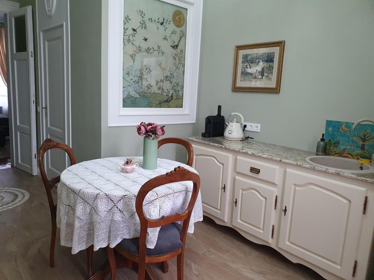 Elisabeth Apartment Орадеа Екстериор снимка